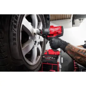 M18 FUEL™ 1/2インチ 1627Nmインパクトレンチ（本体のみ）
